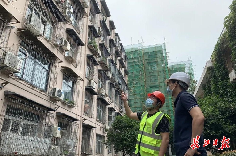 早安武漢｜羨慕！連抽油煙機都幫洗了……武漢這個區(qū)54個老舊小區(qū)進場改造