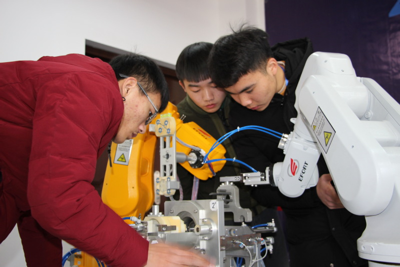 it服務機房_it技能服務_it服務圖片