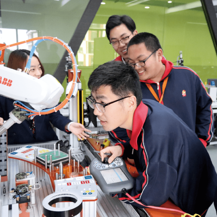 瀝青路面冷再生技術(shù)在路面大中修工程中的應(yīng)用技術(shù)_it技術(shù)包括哪些技術(shù)_it技術(shù)工程師